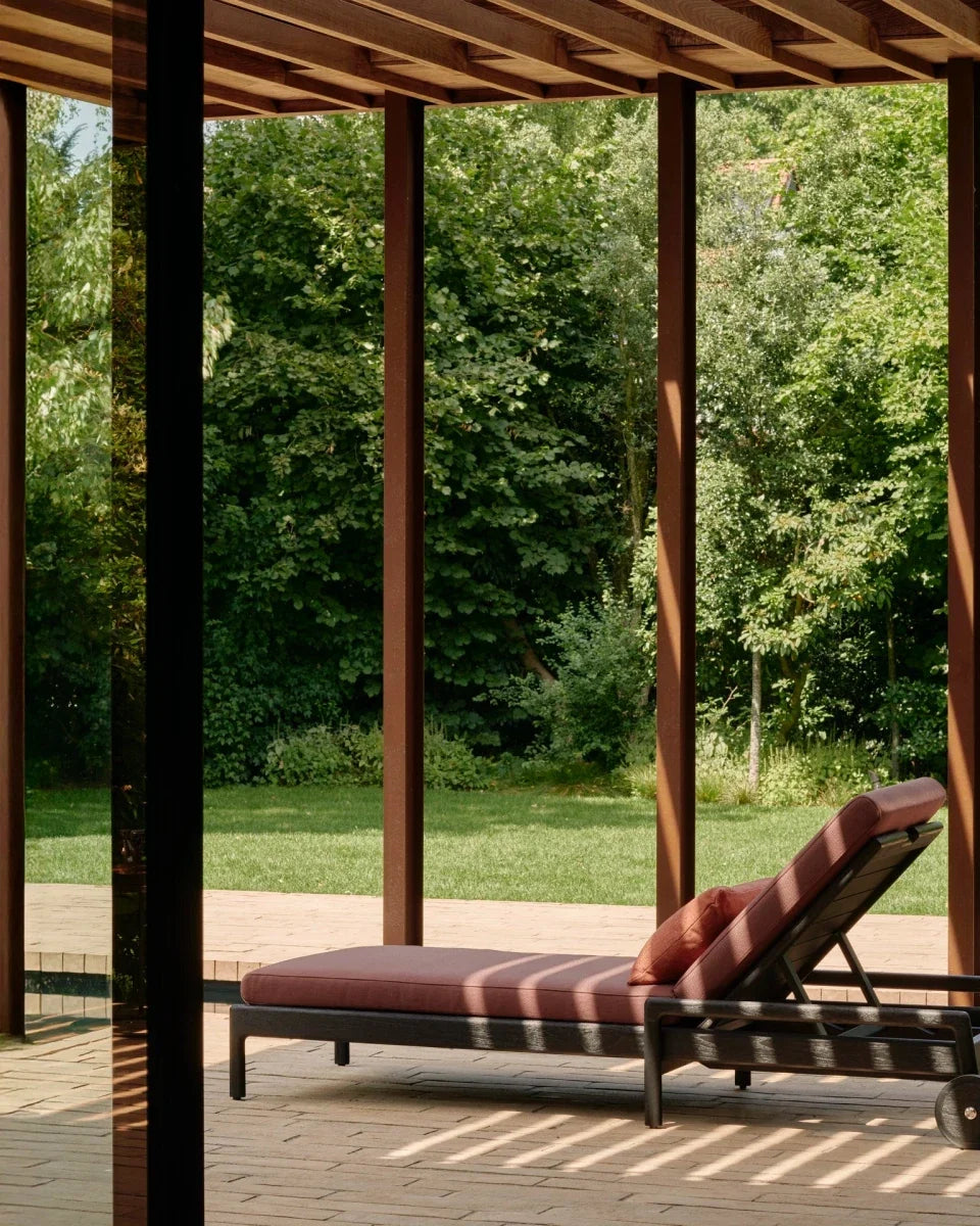 Jack Outdoor Adjustable Lounger