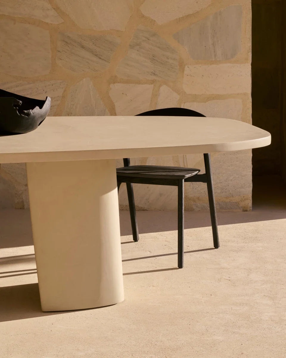 Canyon Outdoor Dining Table