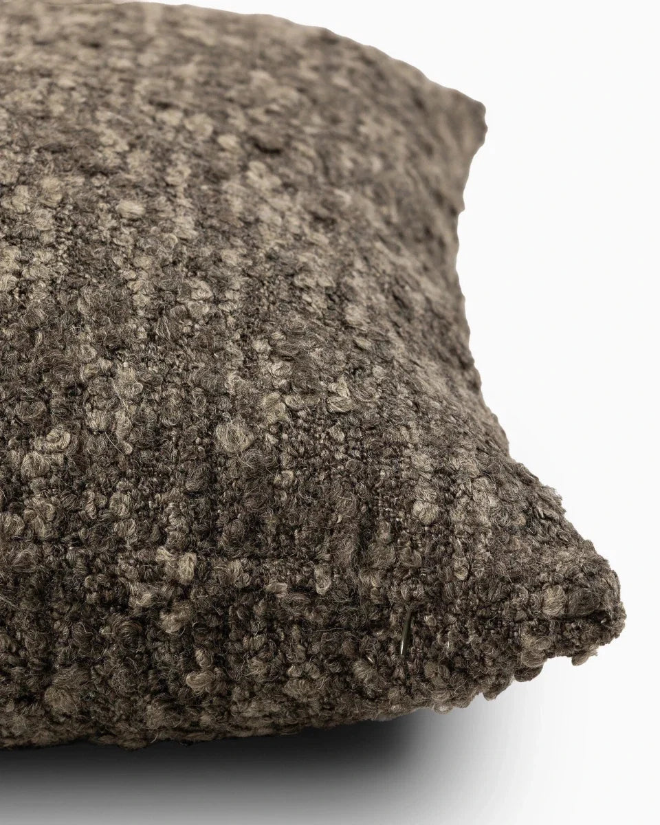 Mirelle Pillow