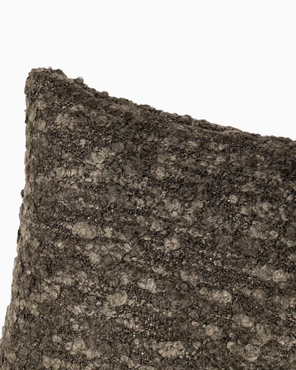 Mirelle Pillow