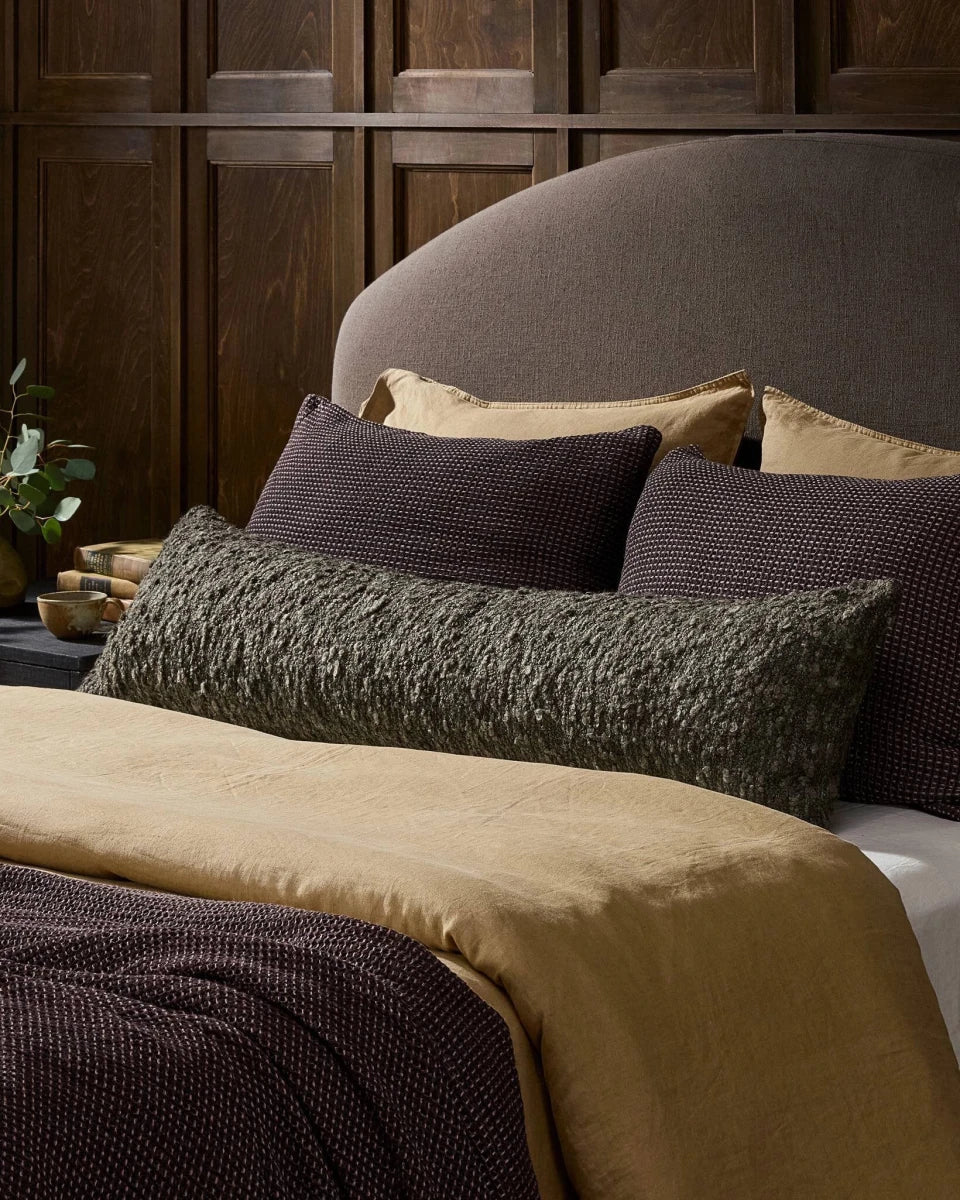 Mirelle Pillow