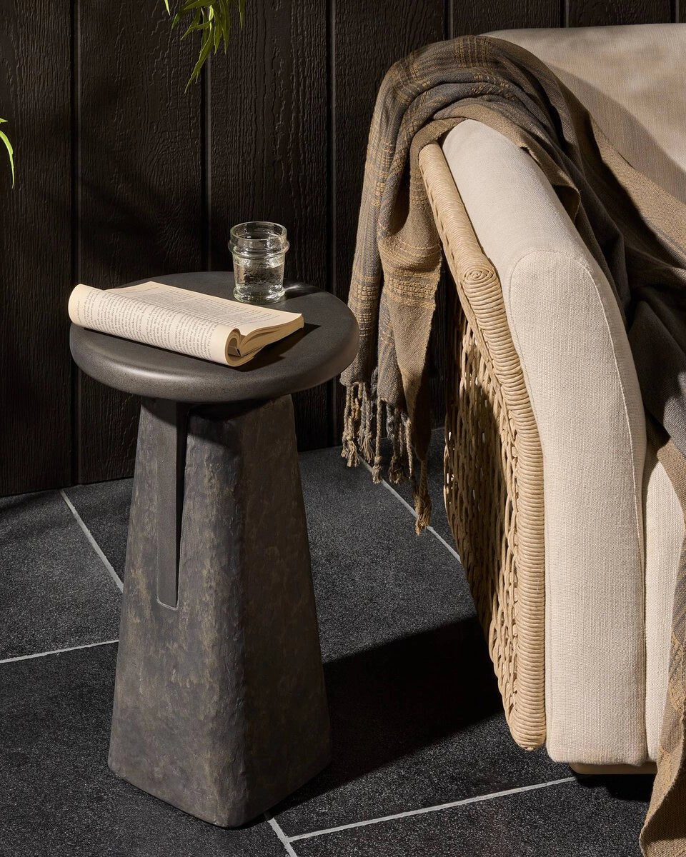 Daro Outdoor End Table