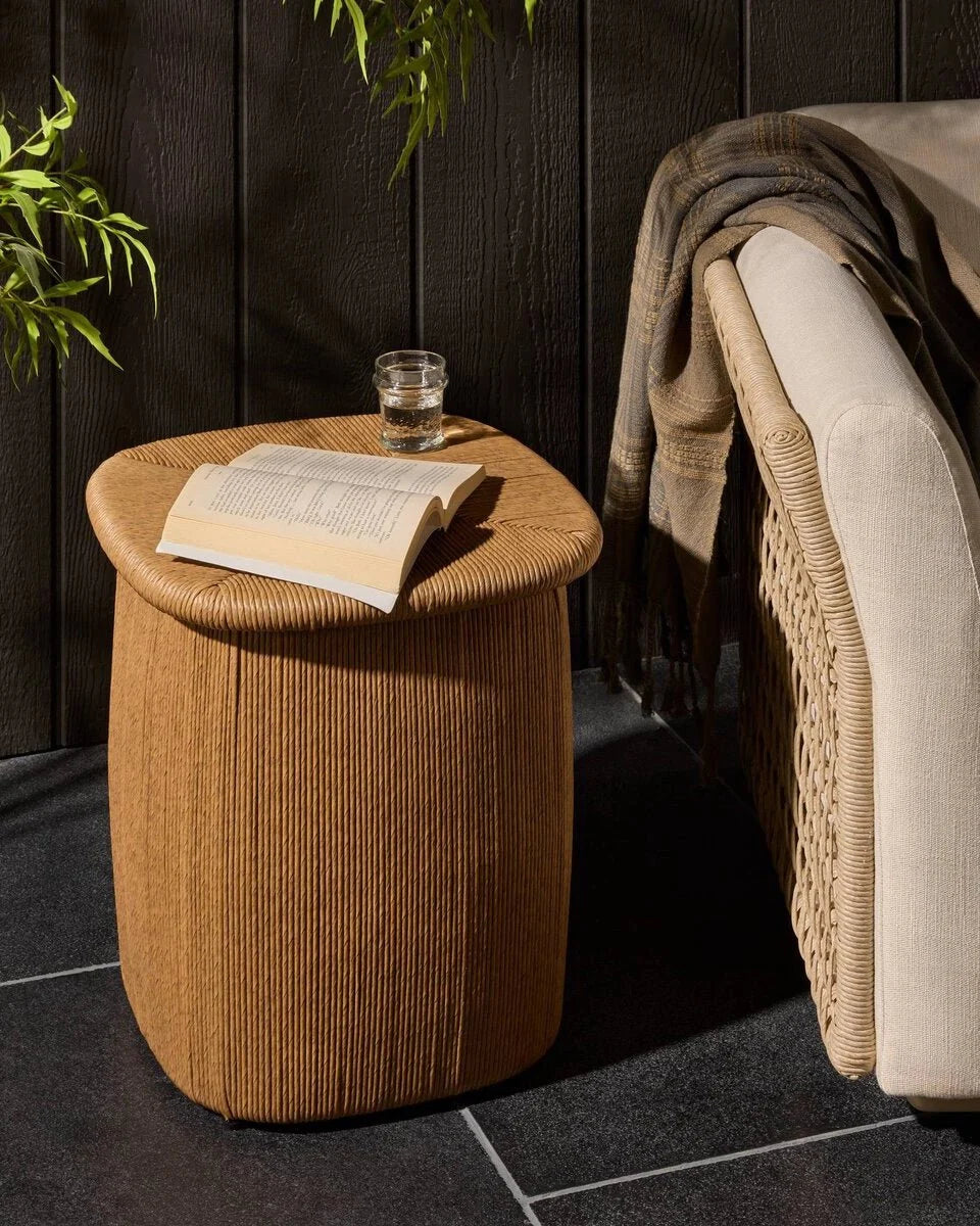 Taum Outdoor Stool