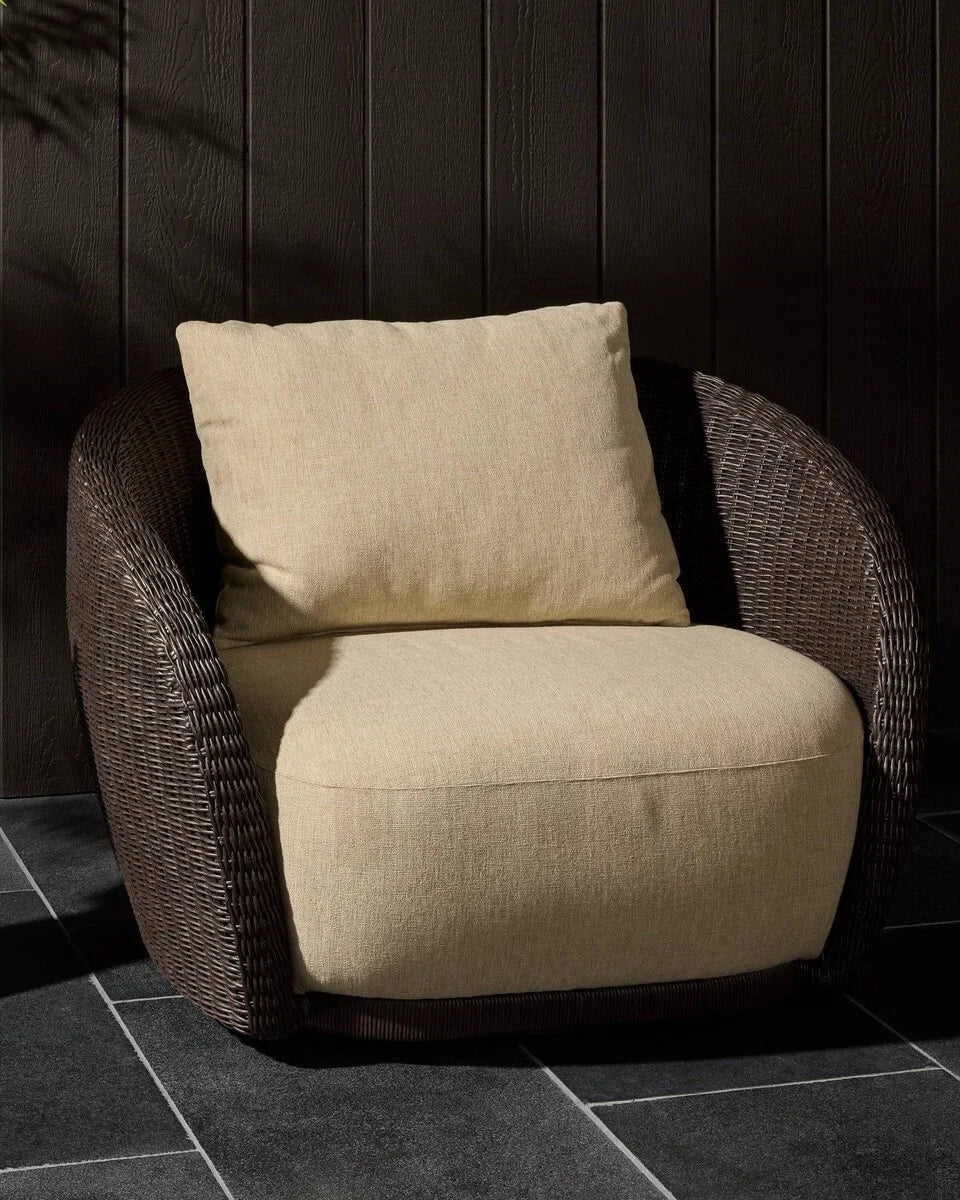 Cyra Outdoor Swivel Chair