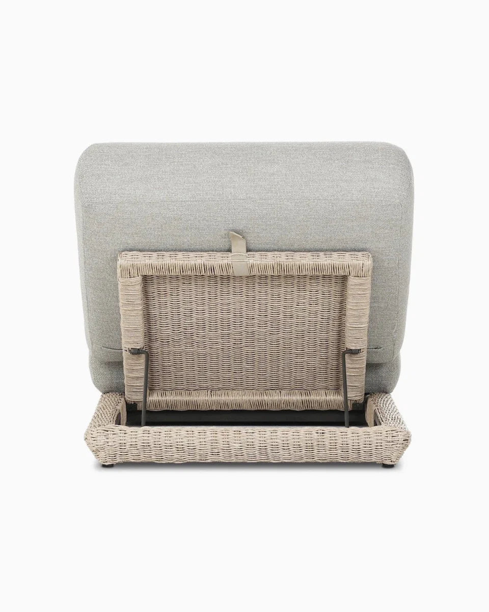 Evander Outdoor Chaise
