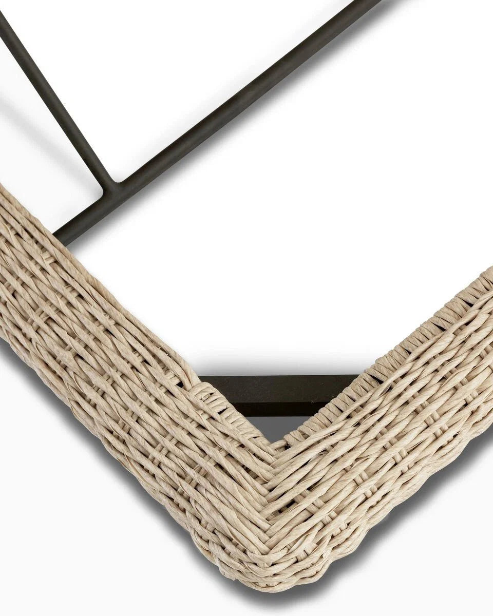 Evander Outdoor Chaise