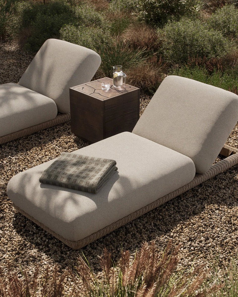 Evander Outdoor Chaise