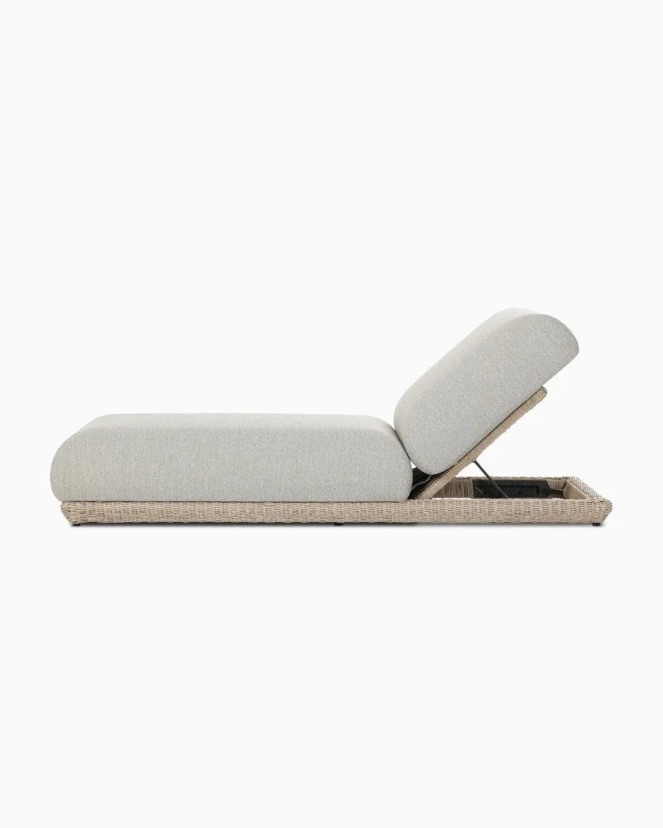 Evander Outdoor Chaise