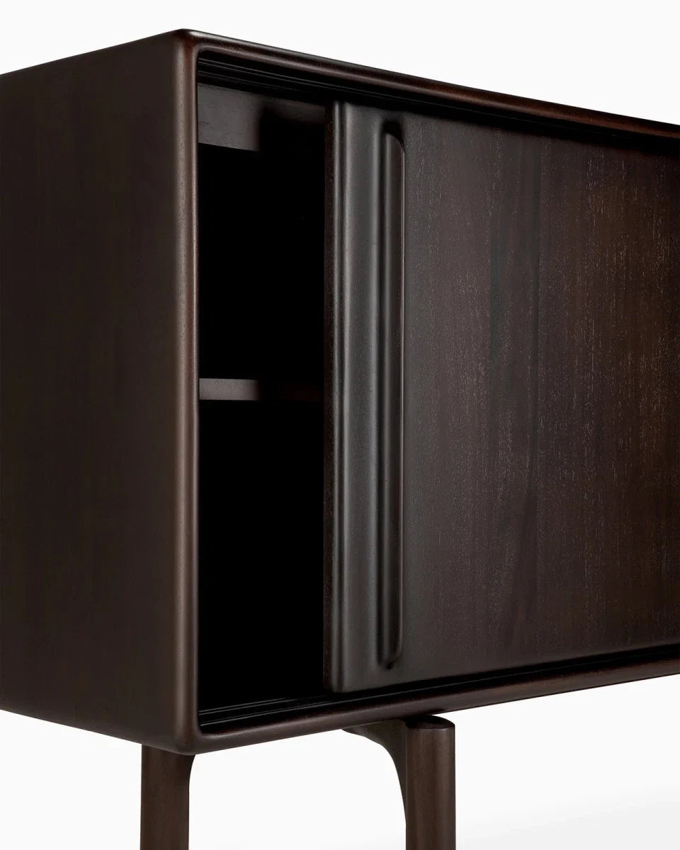 Flow Sideboard