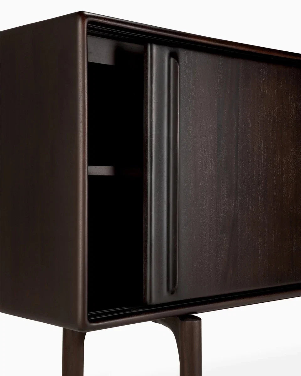 Flow Sideboard