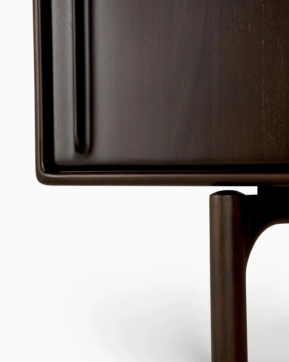 Flow Sideboard