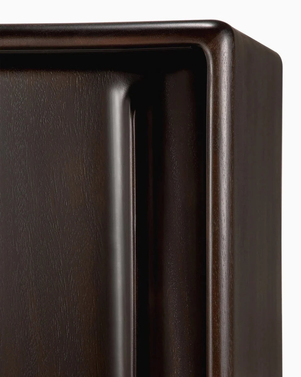 Flow Sideboard