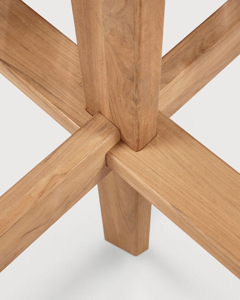 Circle Outdoor Dining Table