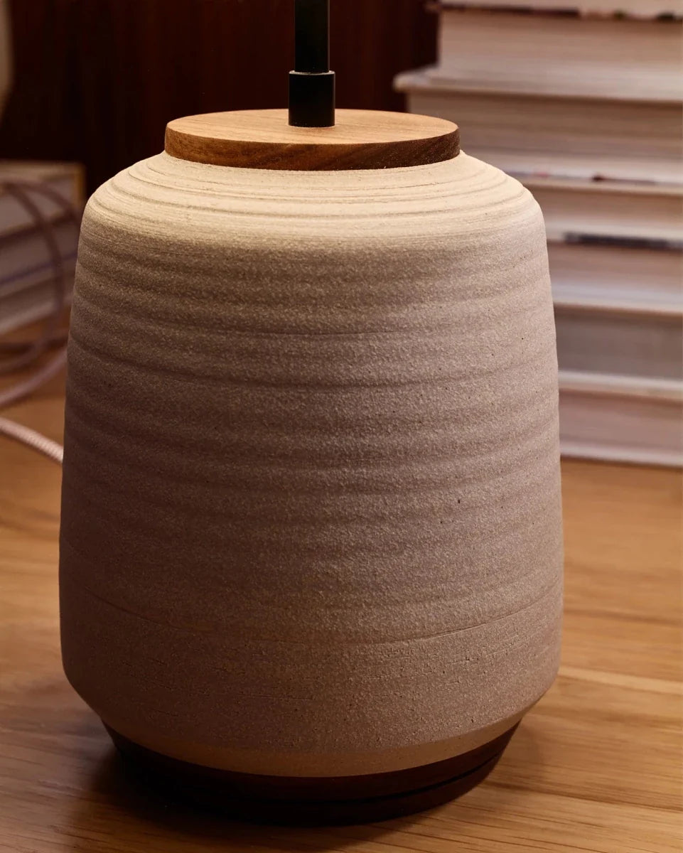 Salida Desk Lamp
